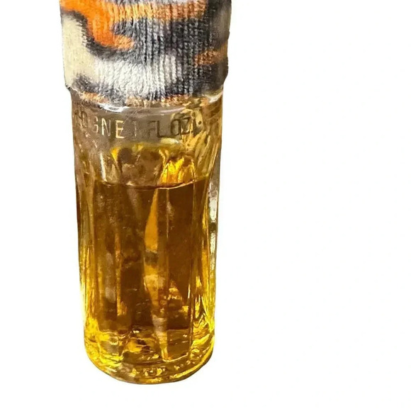 Vintage Faberge TIGRESS Bath Powder Body Talc 5 oz and Perfume - Picture 5 of 8